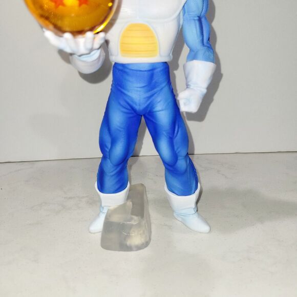NWT Dragon Ball Z Vegeta Holding Dragon Ball Figure Statue 11 Inch PVC SEALED - Picture 11 of 16